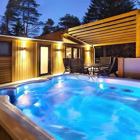 Landal Darwin Forest Great Rowsley Exterior photo
