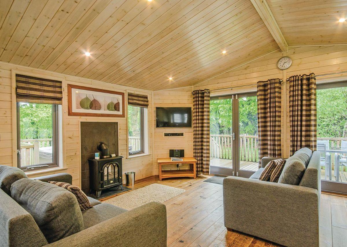 Landal Darwin Forest Great Rowsley Exterior photo